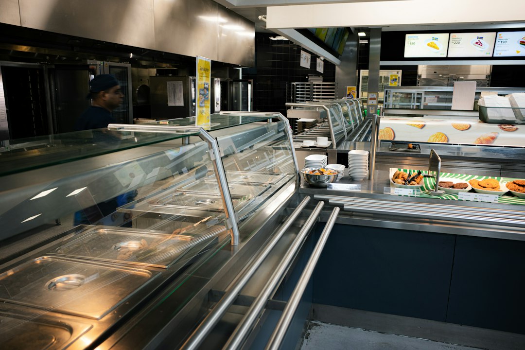 Institutional cafeteria serving line